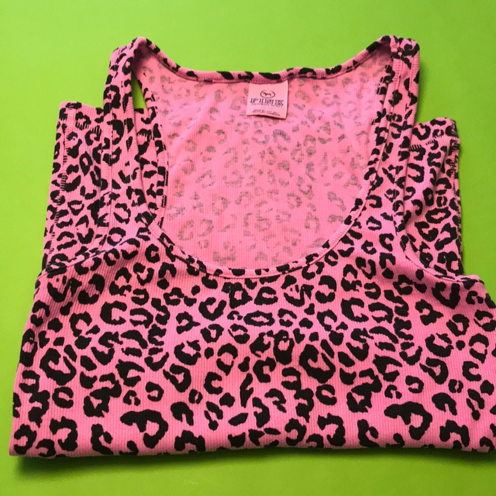 Pink tank top